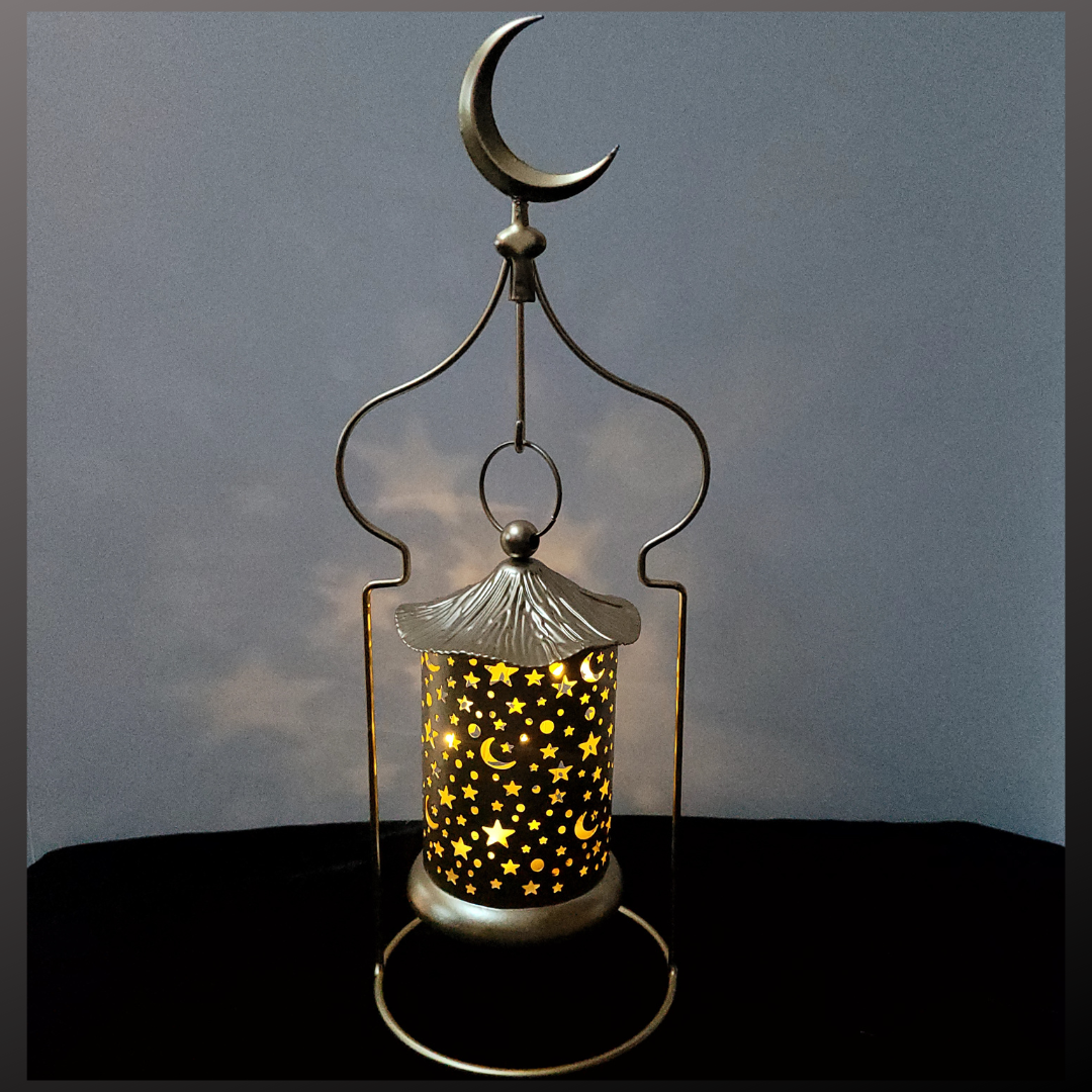 Hanging lantern light